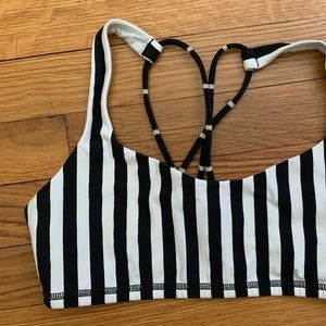 Lululemon sports bra
